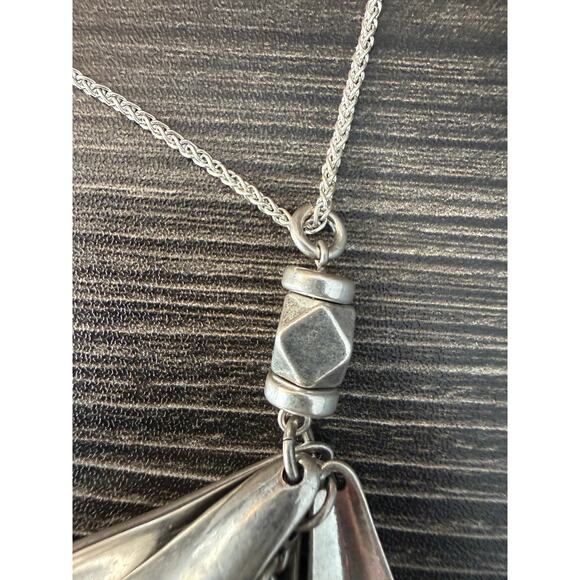 Lucky Brand Flower Petal Adjustable Length Silver Tone Necklace - Picture 5 of 6